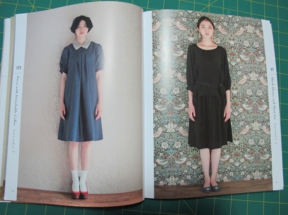 I love the little blouse 'design n'. A simple wearable everyday design